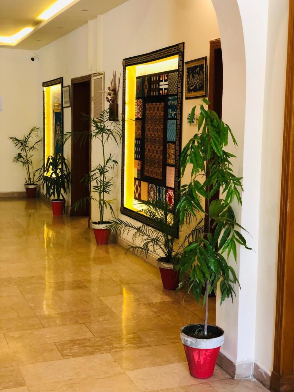 Blue Moon Residency Jinnah Super Islamabad Exterior foto