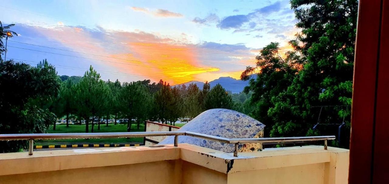 Blue Moon Residency Jinnah Super Islamabad Exterior foto